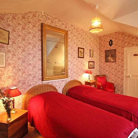 Bed and Breakfast Domaine De Bort Saint-Priest-Taurion Exterior foto