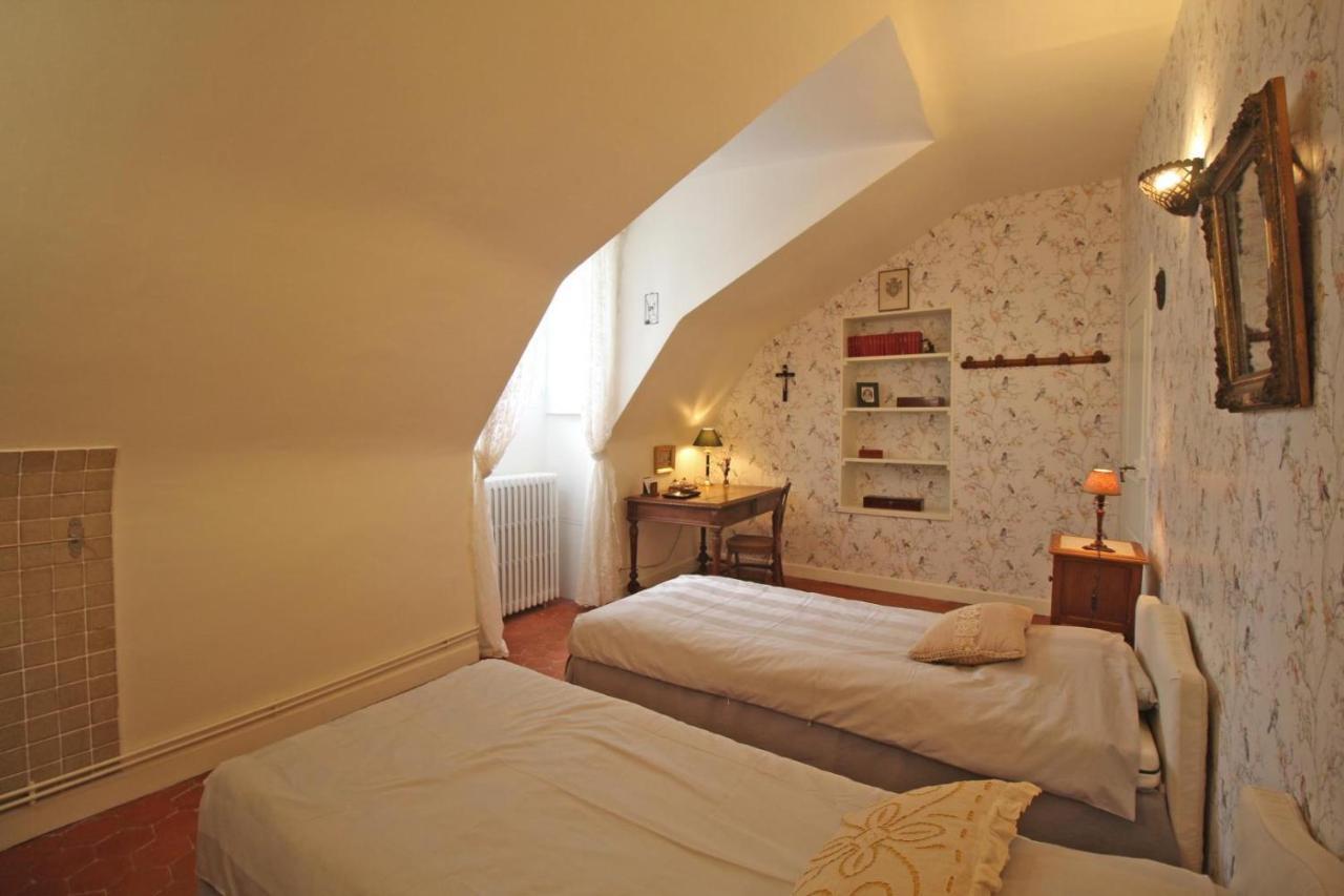Bed and Breakfast Domaine De Bort Saint-Priest-Taurion Exterior foto