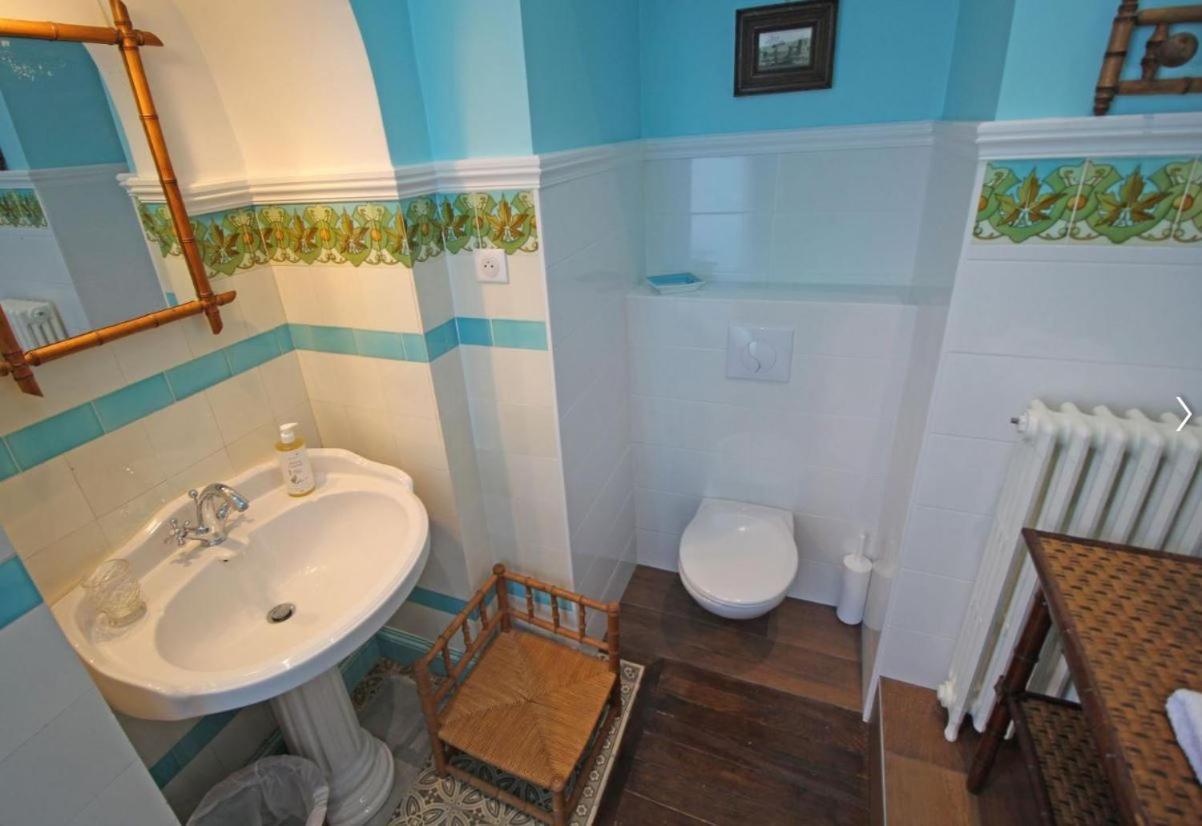 Bed and Breakfast Domaine De Bort Saint-Priest-Taurion Exterior foto