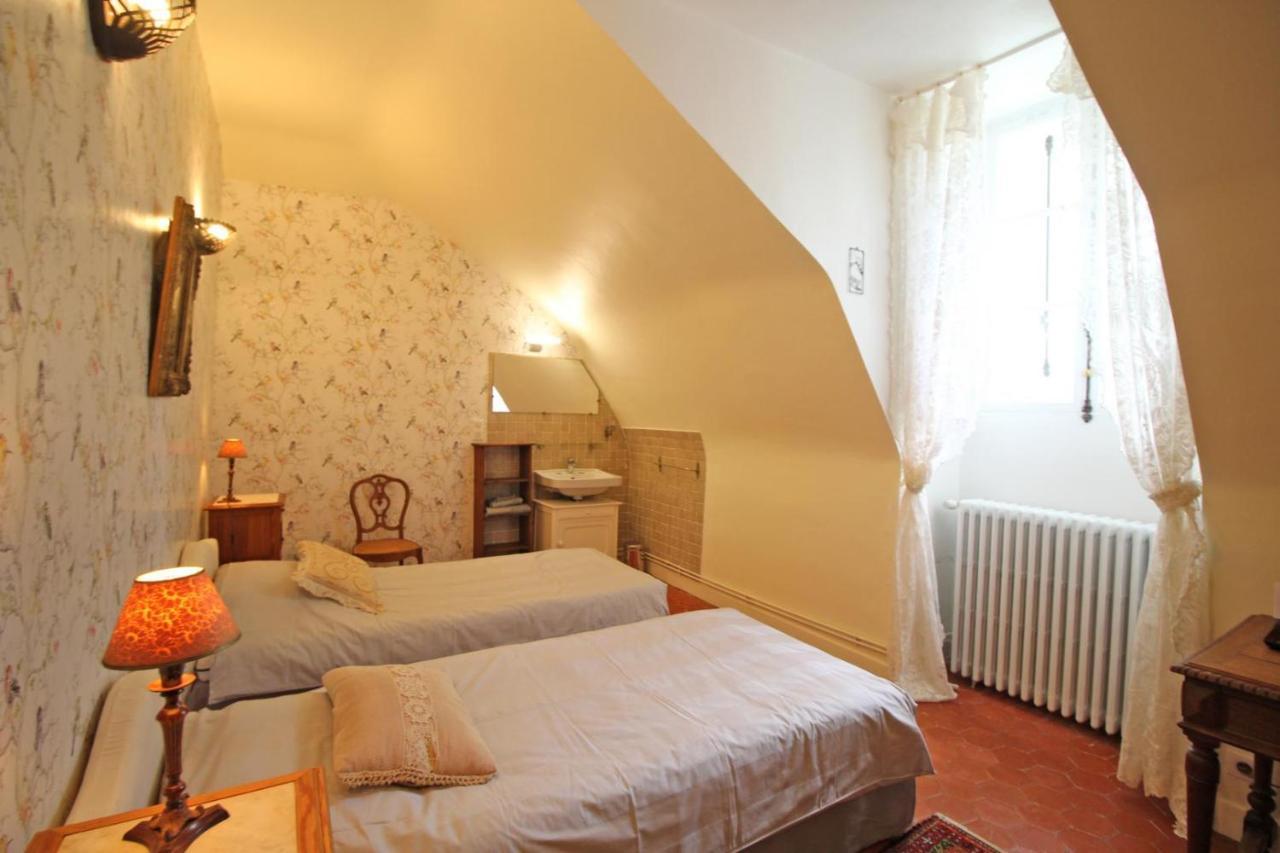 Bed and Breakfast Domaine De Bort Saint-Priest-Taurion Exterior foto